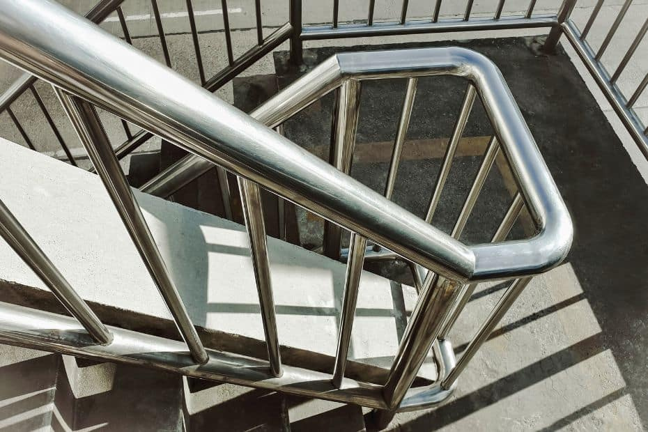 Modern Stairs Railing Designs In Steel To Look Out