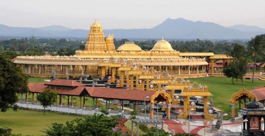 Sri-Lakshmi-Narayani-Vellore golden temple