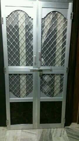 Aluminium bathroom door design 38 Aluminium jali door