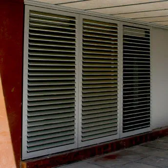 Aluminium bathroom door design 13 aluminium louver door